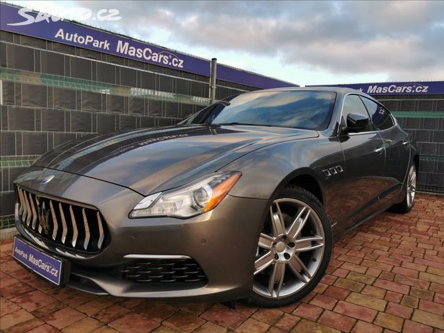 Maserati Quattroporte